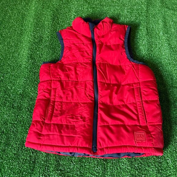 GAP Kids Modern Red Puffer Zipper Iconic Logo Sleeveless Jacket Vest Size XS 4-5 - Picture 1 of 15